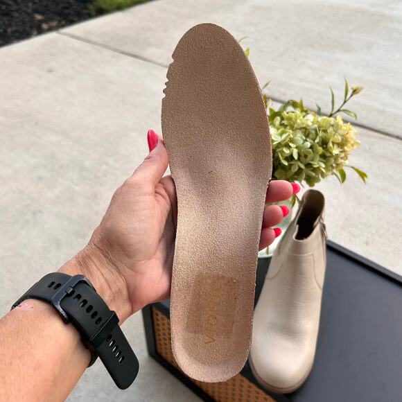 Vionic Finn Ankle Boots Beige Leather Women’s 7.5W Wide Orthotic Comfort EU 38 - Picture 11 of 16